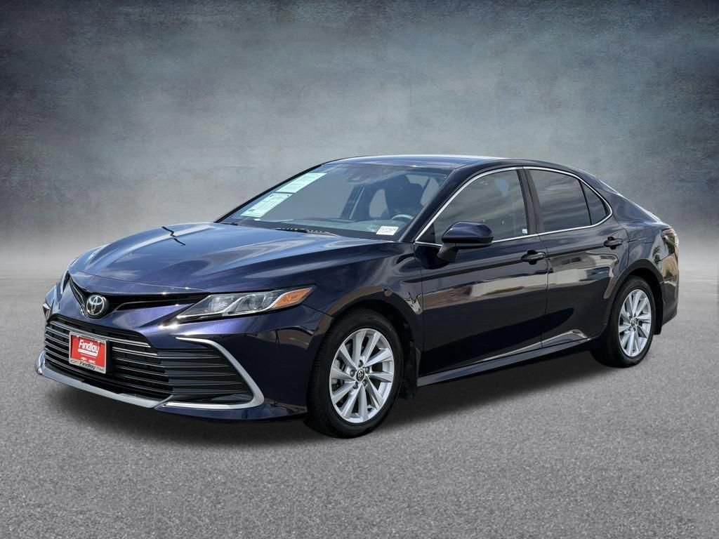 Used 2021 Toyota Camry LE image 8