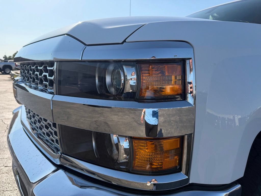Used 2019 Chevrolet Silverado 2500 W/T AWD/4WD image 11