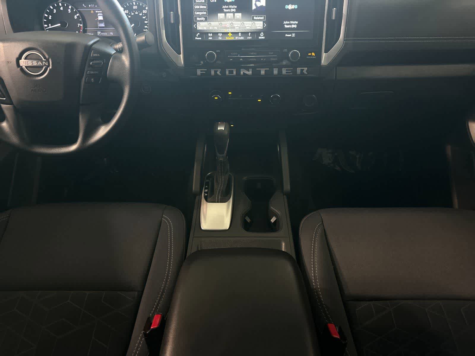 Used 2025 Nissan Frontier SV w/ Tow Package RWD image 4