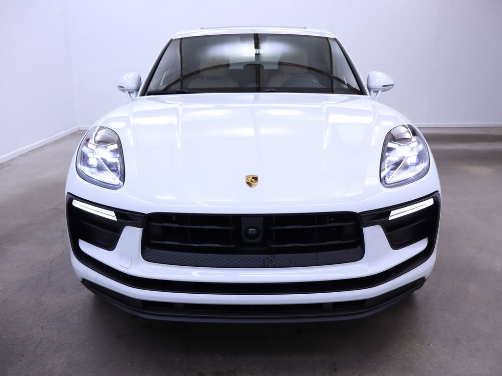 New 2024 Porsche Macan image 10