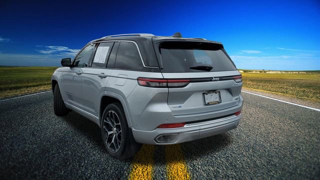 Certified 2022 Jeep Grand Cherokee Summit image 2