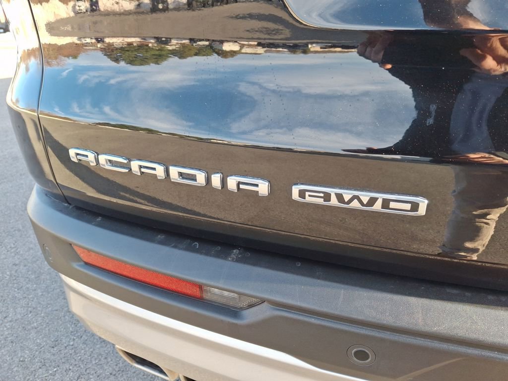 Used 2024 GMC Acadia Elevation image 35