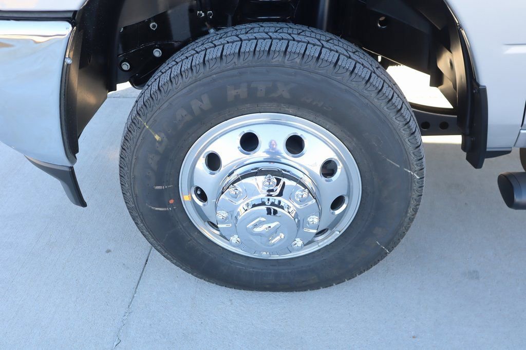 New 2026 RAM 3500 Tradesman image 17