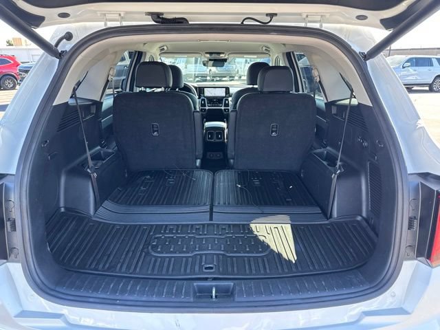 Used 2023 Kia Sorento EX AWD/4WD image 11
