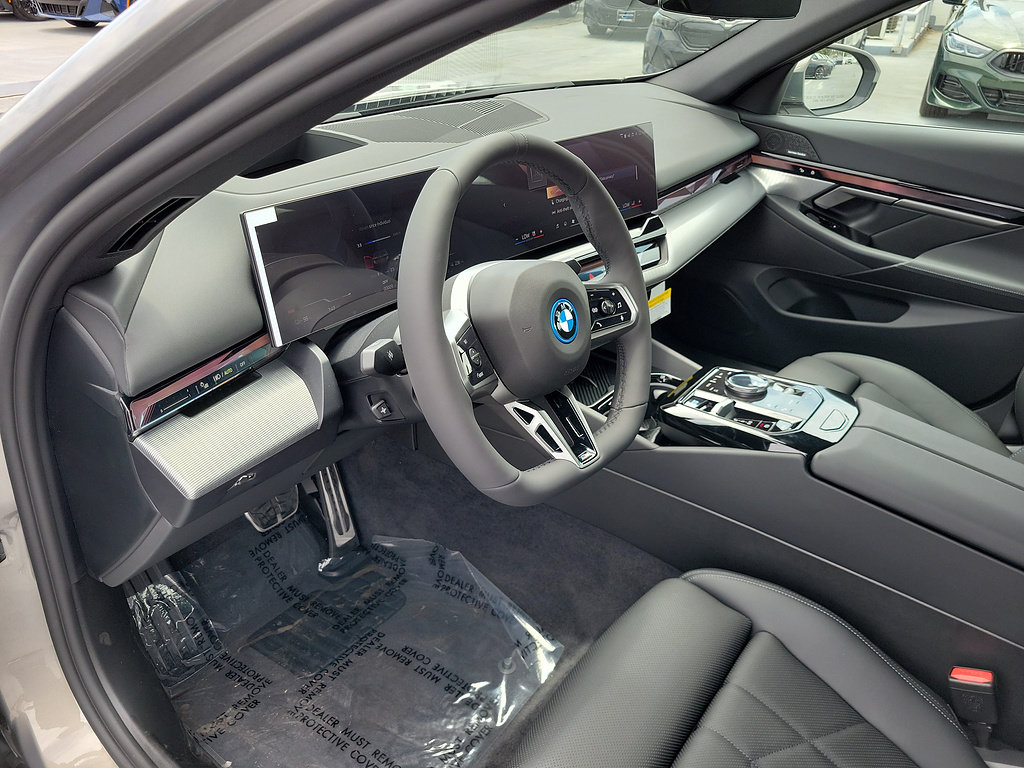 New 2027 BMW i5 M60 w/ M Sport Package RWD image 18