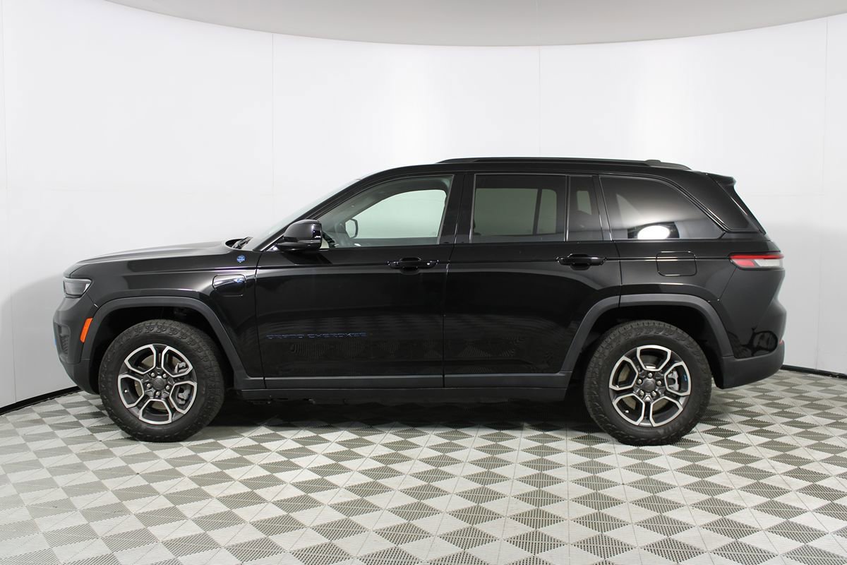 Used 2022 Jeep Grand Cherokee Trailhawk AWD/4WD image 38