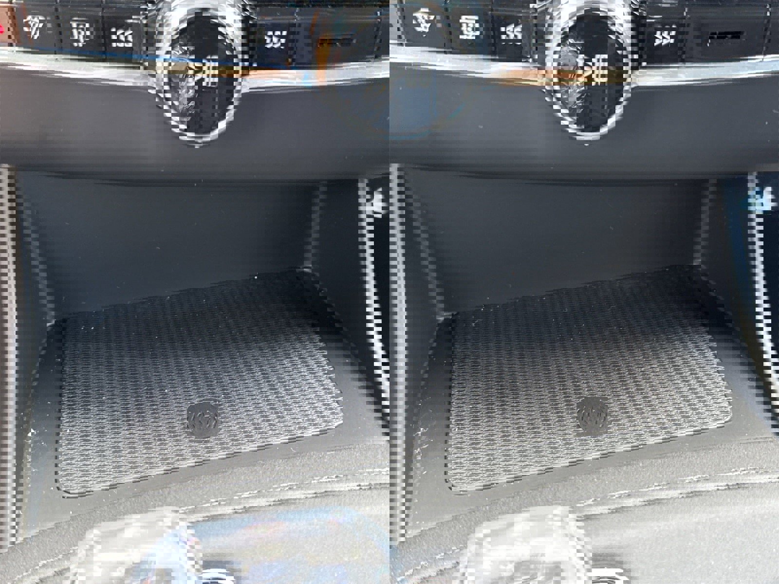 New 2025 Volvo XC90 T8 Plus w/ Protection Package Premier image 29