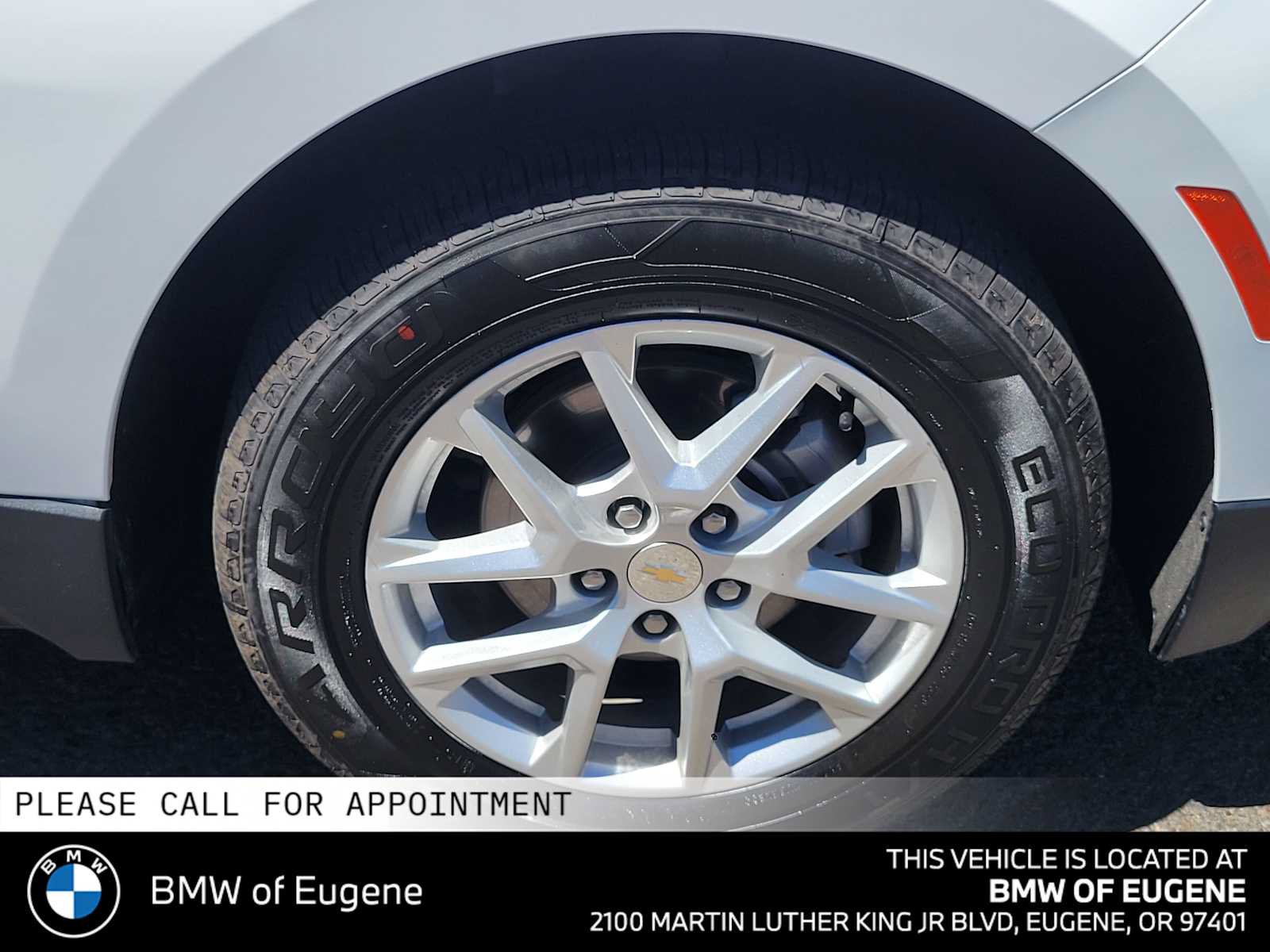Used 2024 Chevrolet Equinox LT AWD/4WD image 9