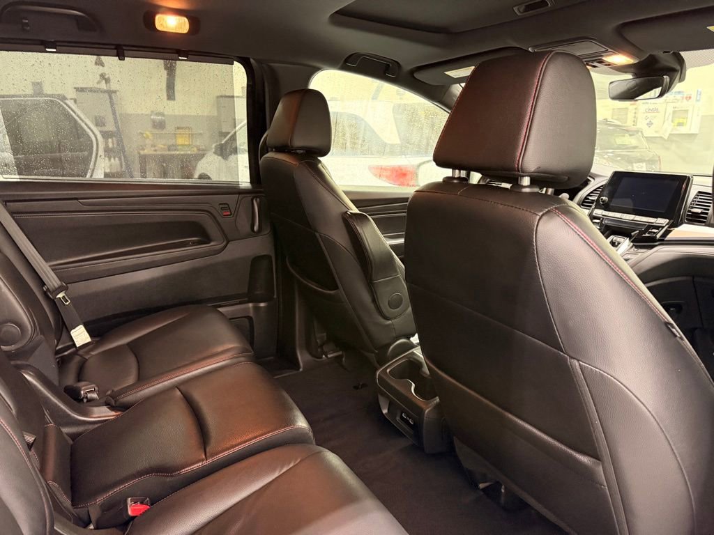 Used 2023 Honda Odyssey Sport image 24