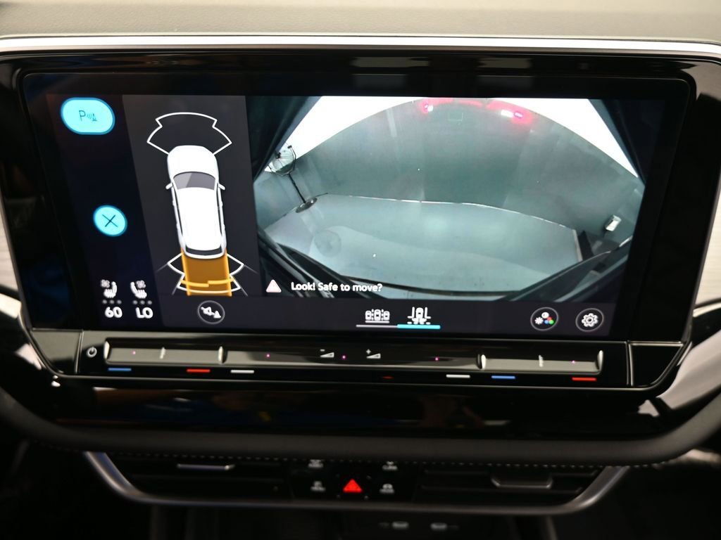 Used 2024 Volkswagen Atlas Cross Sport SE image 21