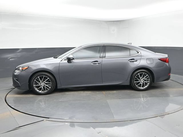 Used 2016 Lexus ES 350 w/ Luxury Package w/Wood Trim FWD image 6
