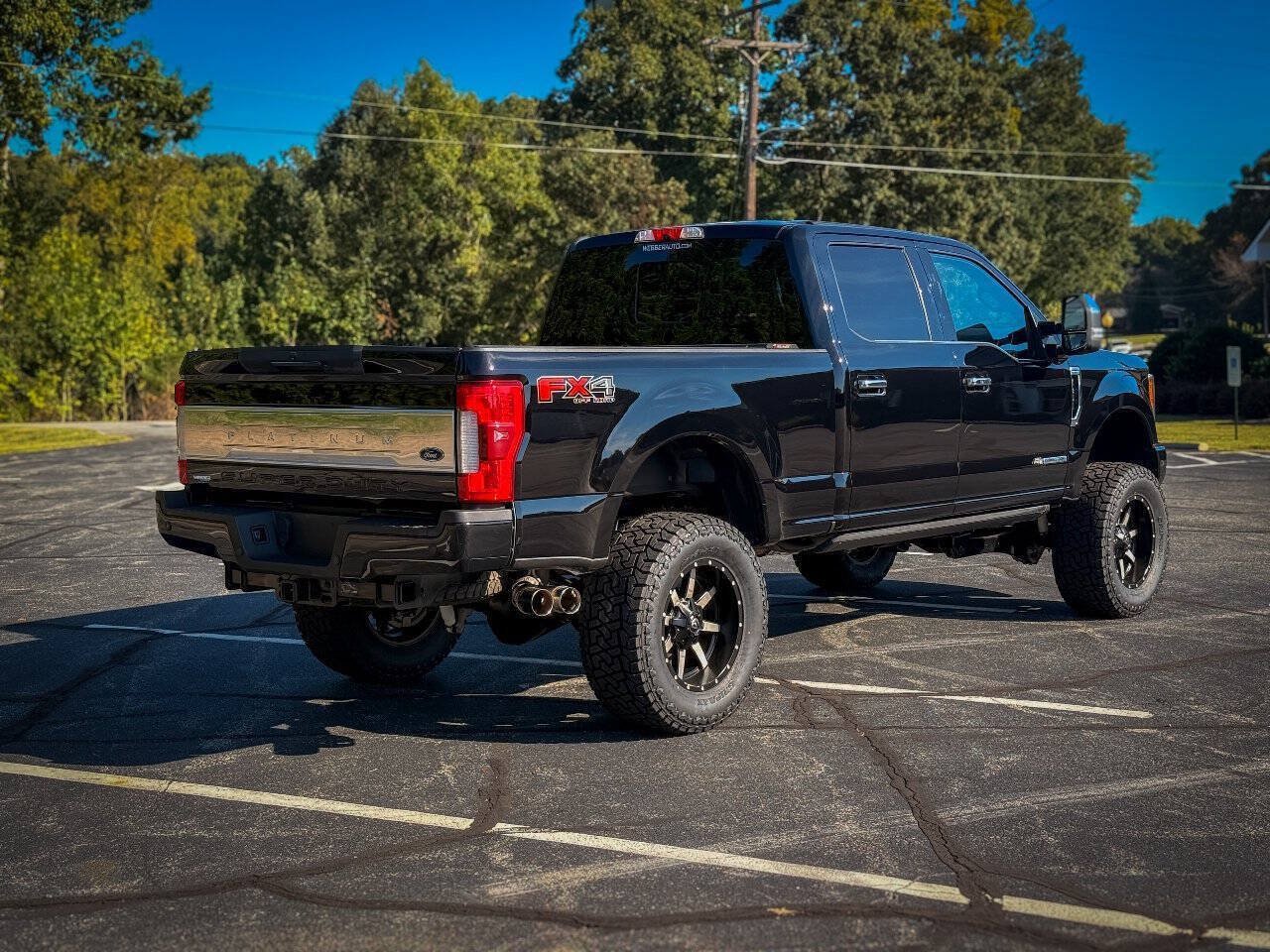 Used 2017 Ford F350 Platinum w/ Platinum Ultimate Package AWD/4WD image 3