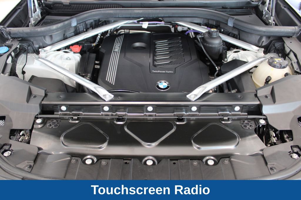 Used 2022 BMW X5 xDrive40i w/ M Sport Package image 11