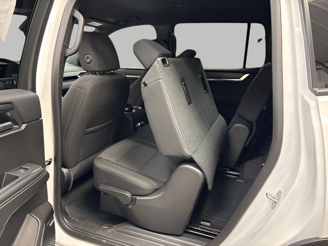 Used 2025 GMC Acadia Elevation image 36