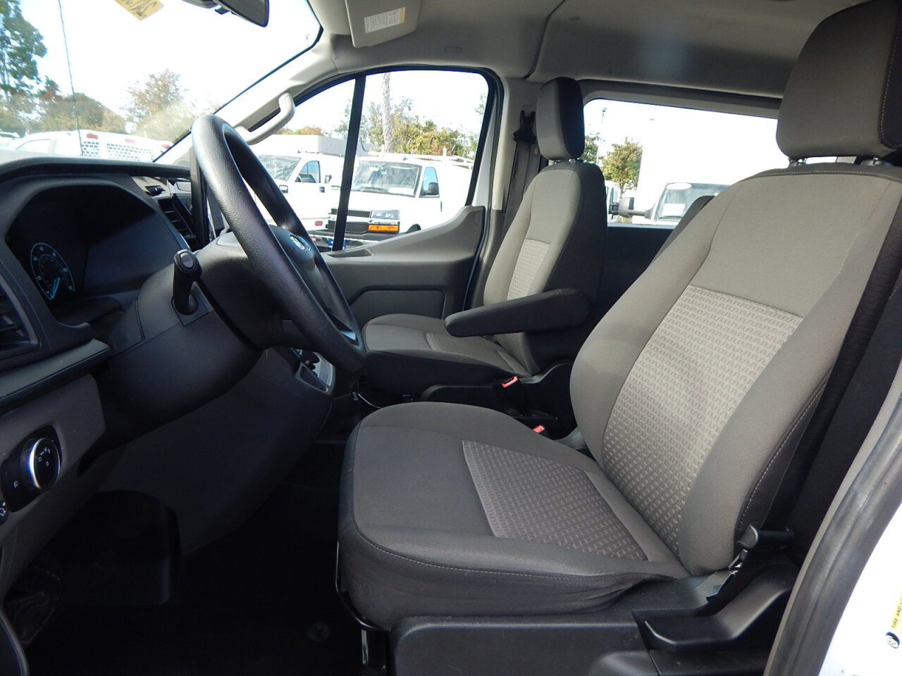 Used 2024 Ford Transit 350 XLT RWD image 18