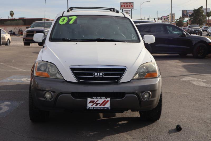 Used 2007 Kia Sorento EX w/ Luxury Pkg image 2