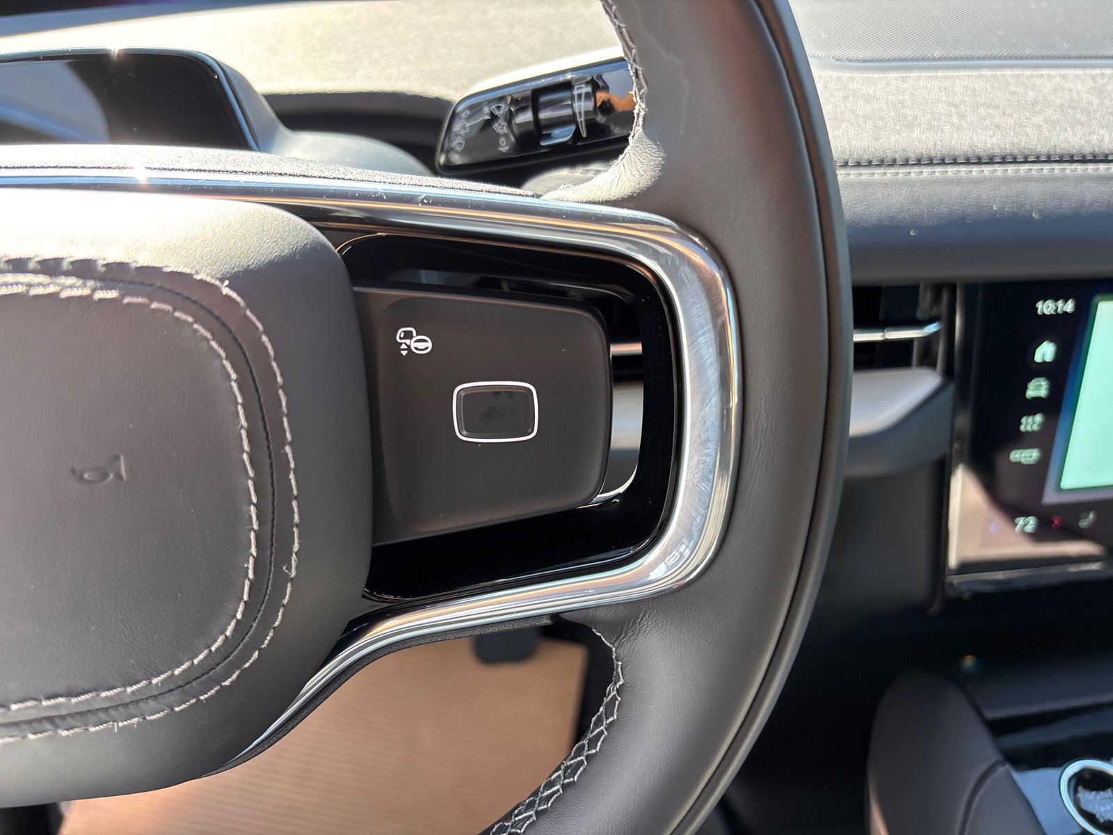 New 2025 Lincoln Navigator Reserve w/ Jet Appearance Package image 17