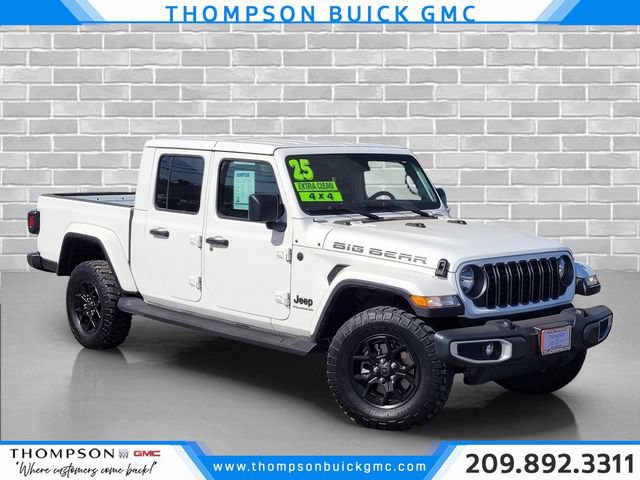 Used 2025 Jeep Gladiator Sport AWD/4WD image 1
