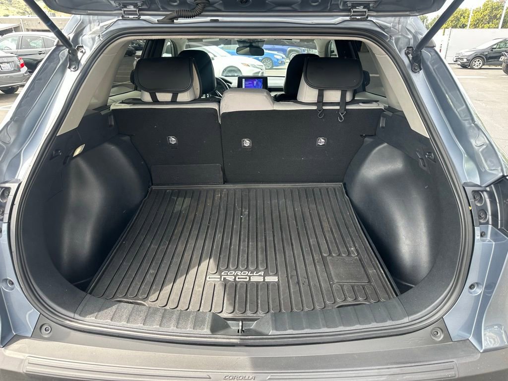 Used 2024 Toyota Corolla Cross L image 4