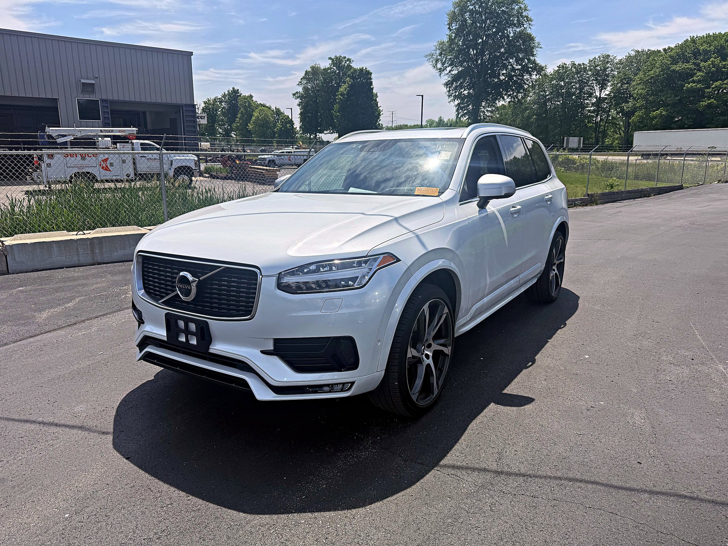 Used 2019 Volvo XC90 T6 R-Design w/ Advanced Package AWD/4WD image 5