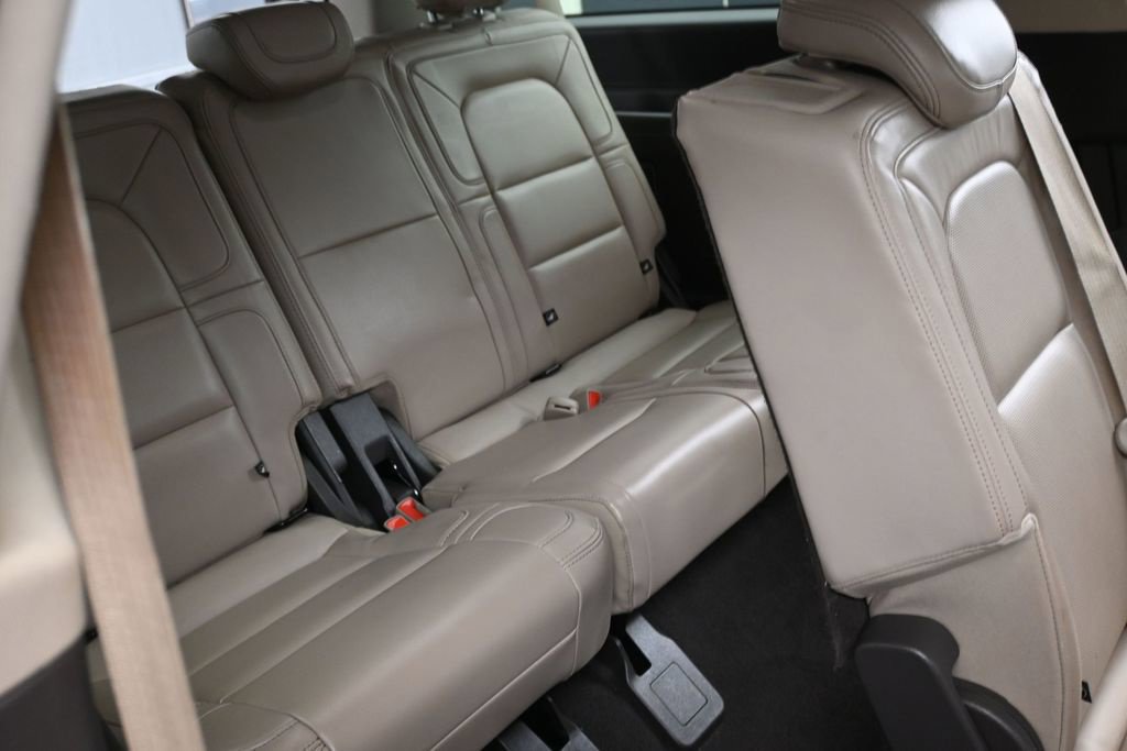 Used 2022 Lincoln Navigator L Reserve AWD/4WD image 19