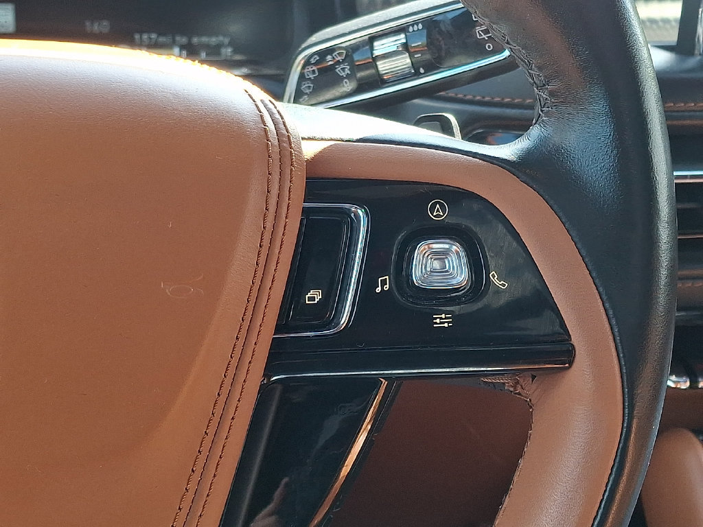 Certified 2023 Lincoln Aviator Black Label w/ Dynamic Handling Package AWD/4WD image 22