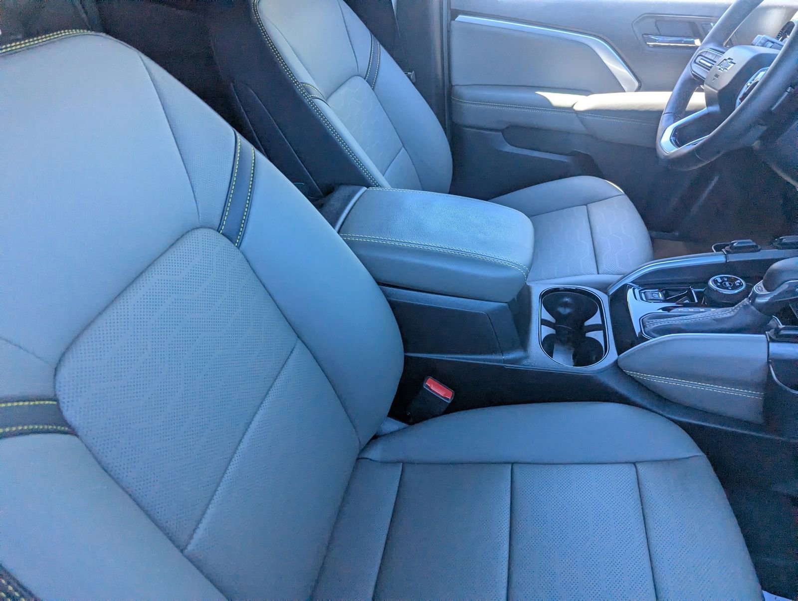 Used 2026 Chevrolet Colorado ZR2 w/ Technology Package image 10