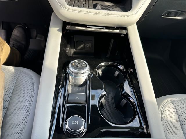 New 2025 Ford Explorer Platinum w/ LUX Leather Package image 17