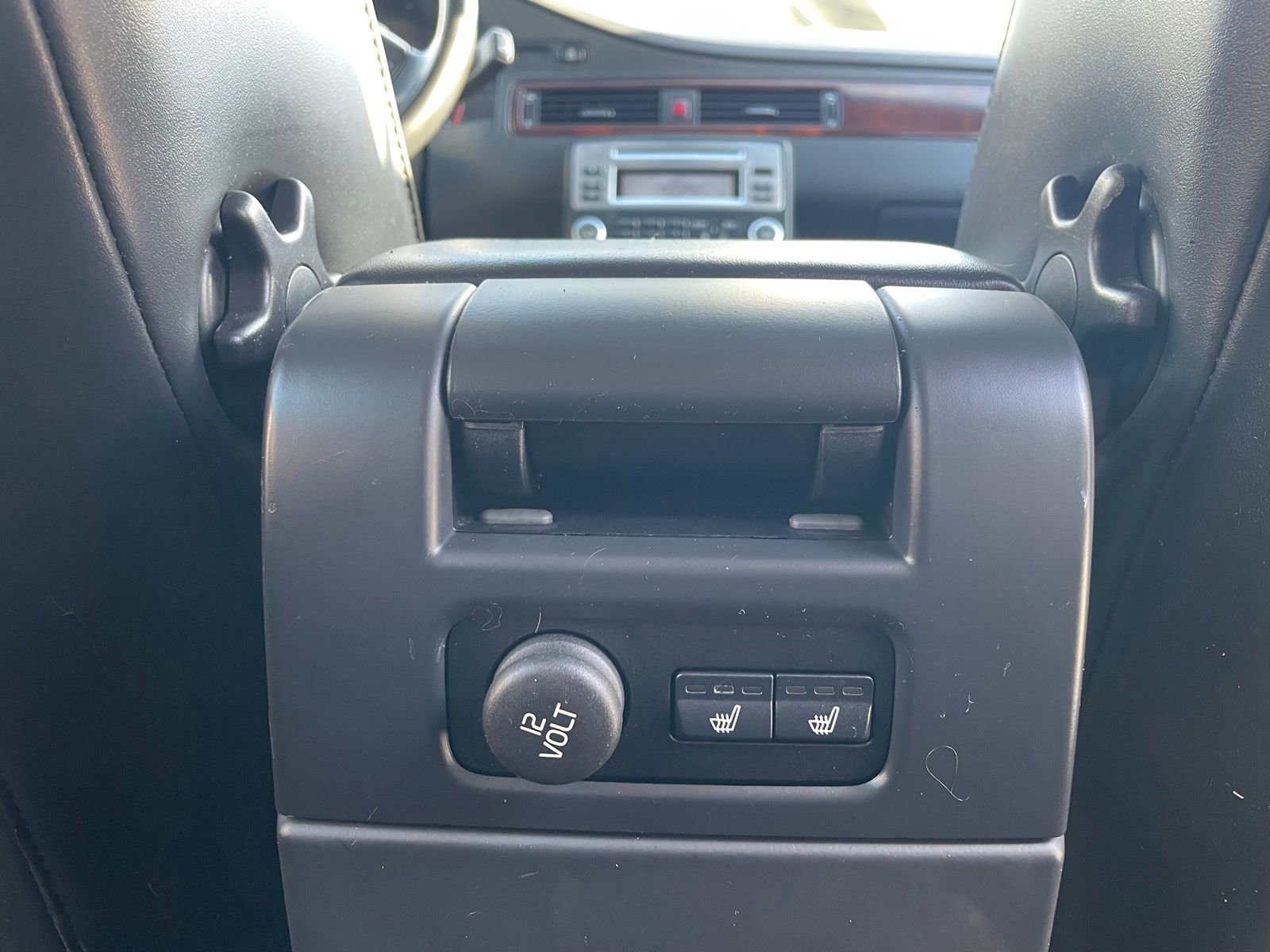 Used 2008 Volvo XC70 3.2 image 30