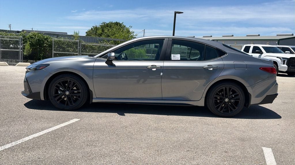 New 2026 Toyota Camry SE FWD image 10