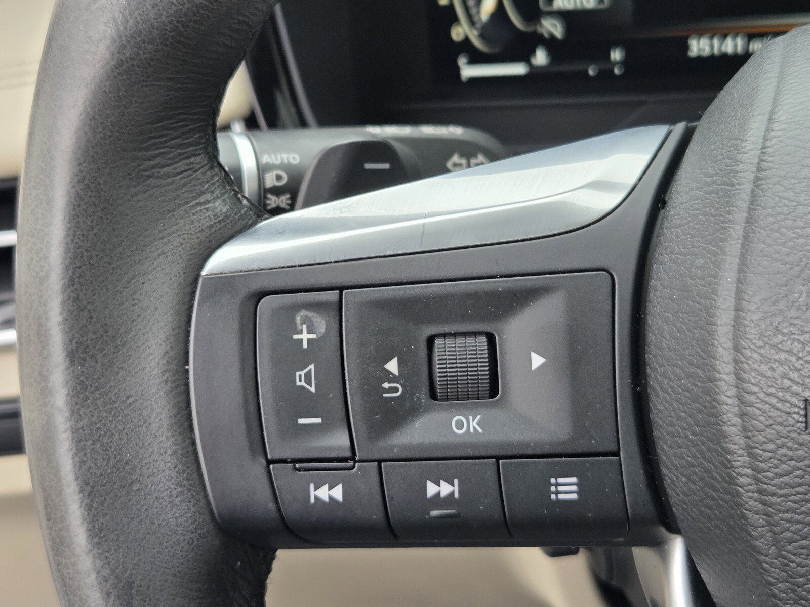 Used 2023 INFINITI QX60 Luxe w/ Cargo Package AWD/4WD image 28