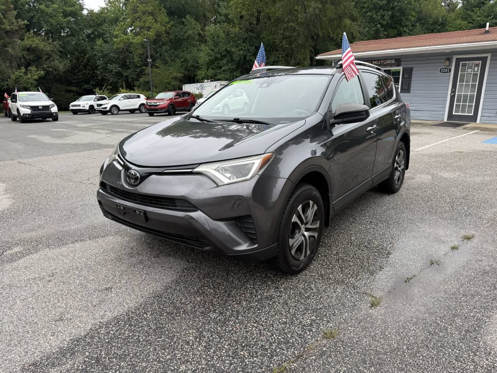 Used 2018 Toyota RAV4 LE w/ All Weather Liner Package