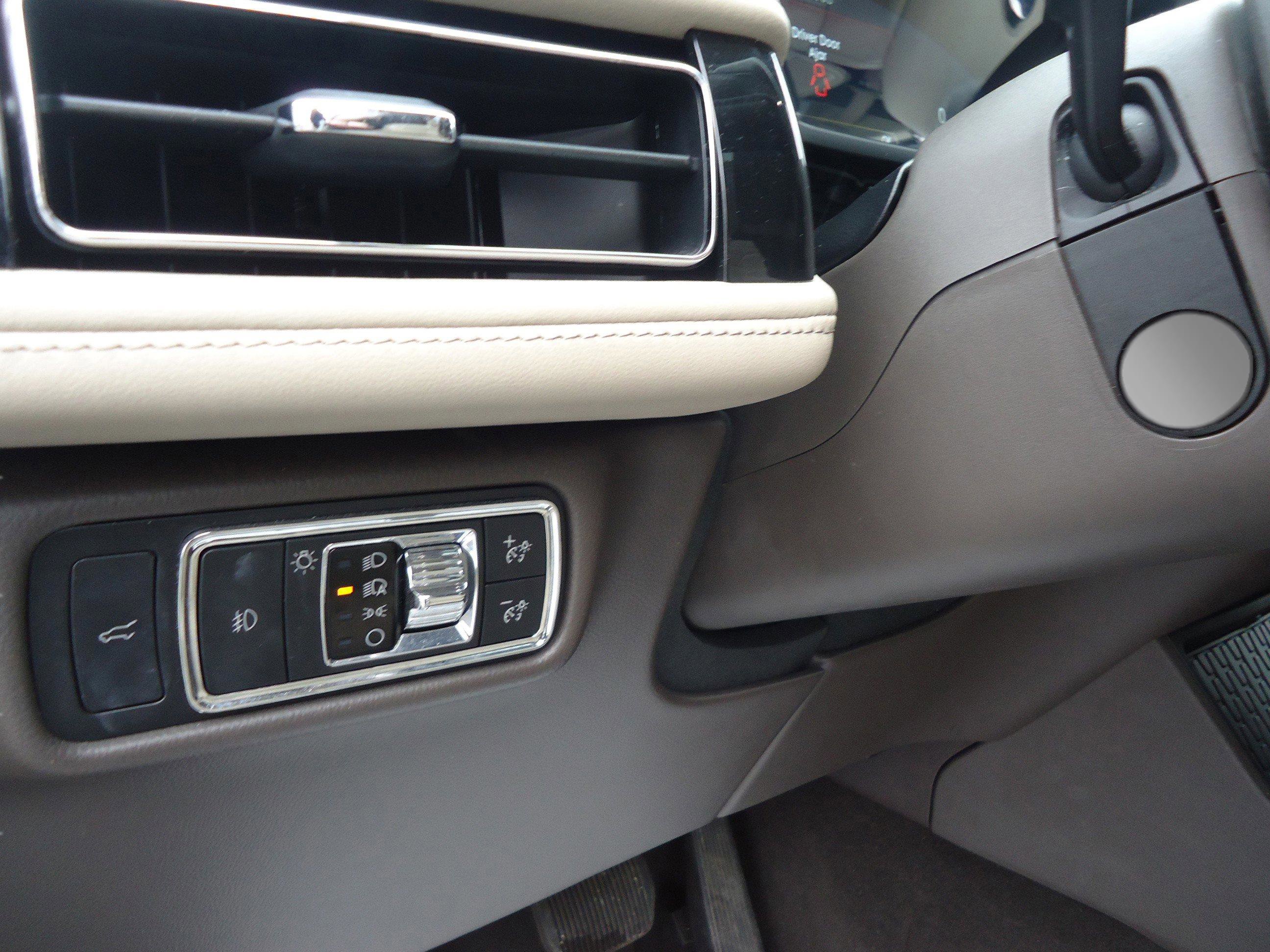 Used 2021 Lincoln Aviator Reserve w/ Equipment Group 202A image 15