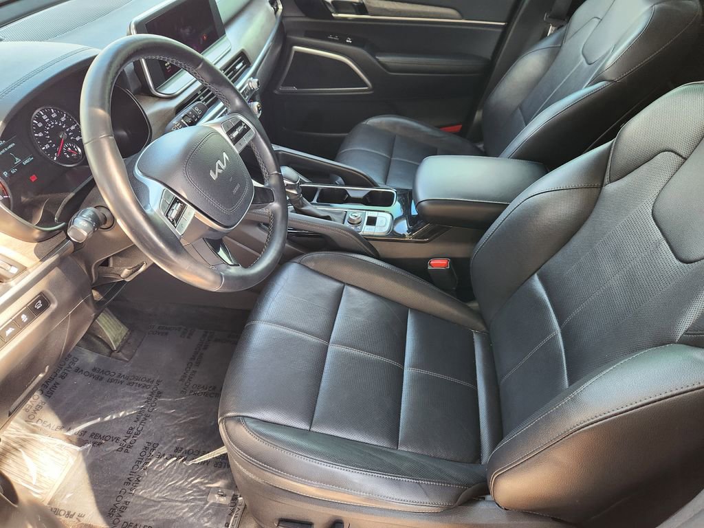 Used 2022 Kia Telluride EX image 11
