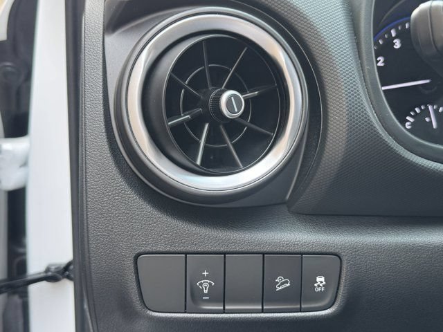 Used 2023 Hyundai Kona SEL FWD image 14