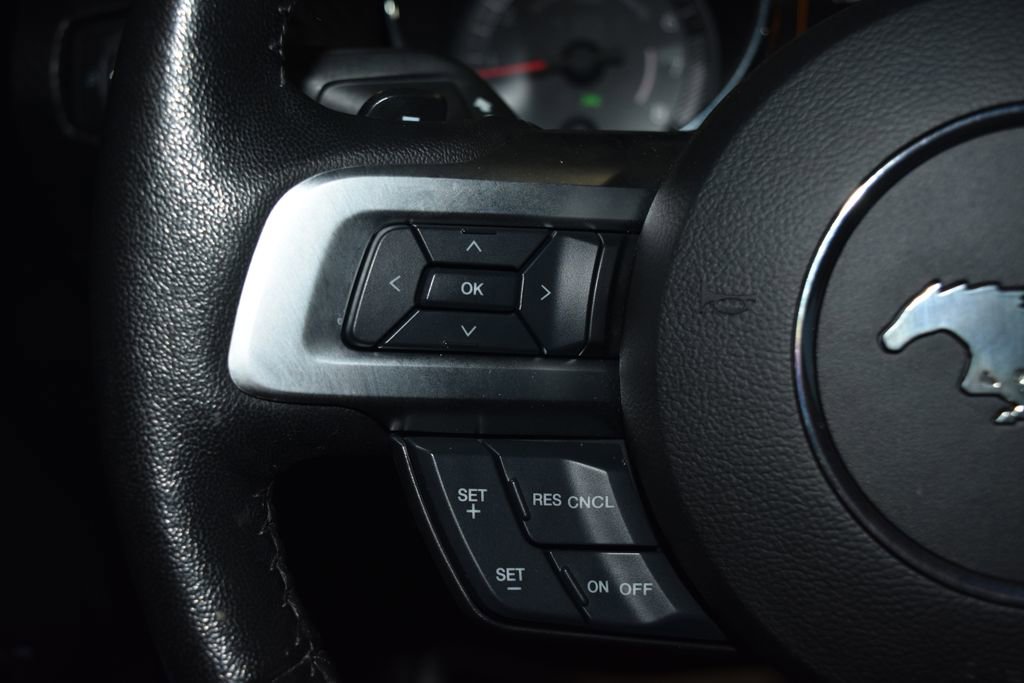 Used 2017 Ford Mustang Coupe image 7