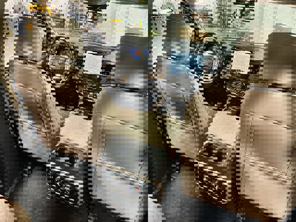 Used 2024 Ford Expedition Max Limited image 20