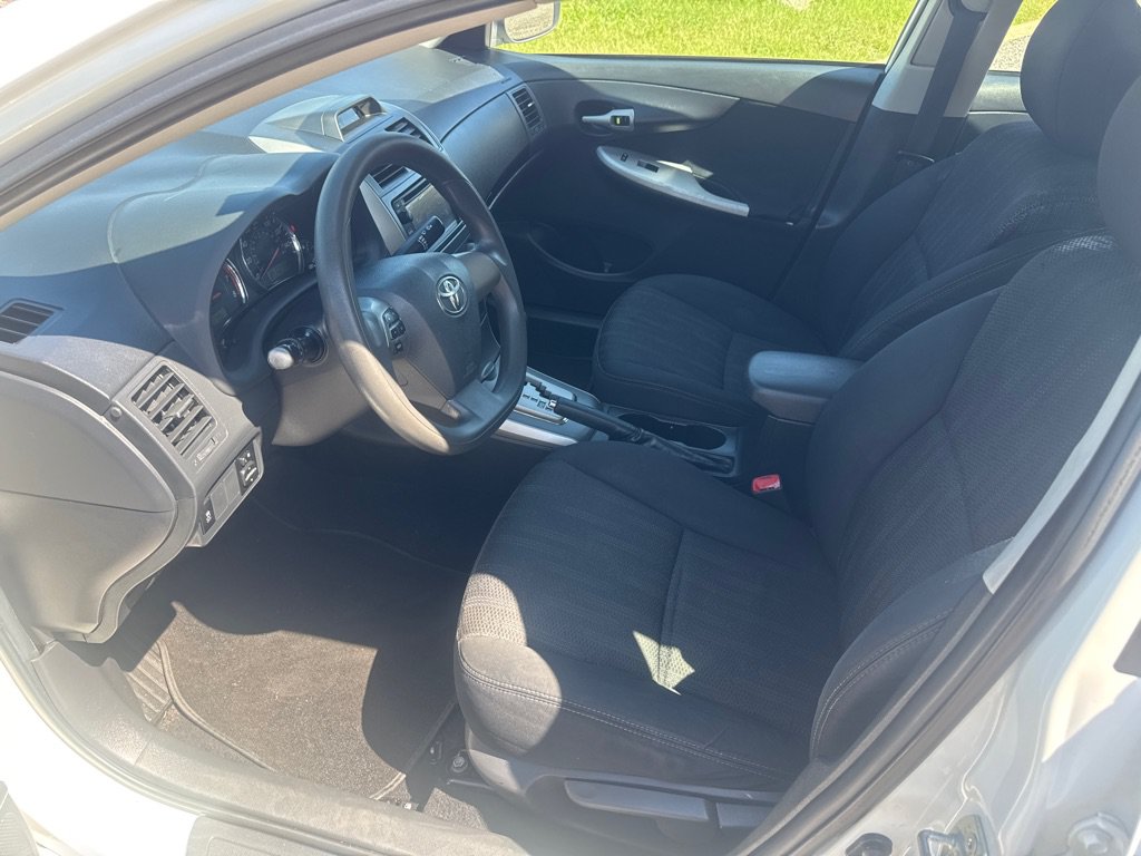 Used 2013 Toyota Corolla S FWD image 26