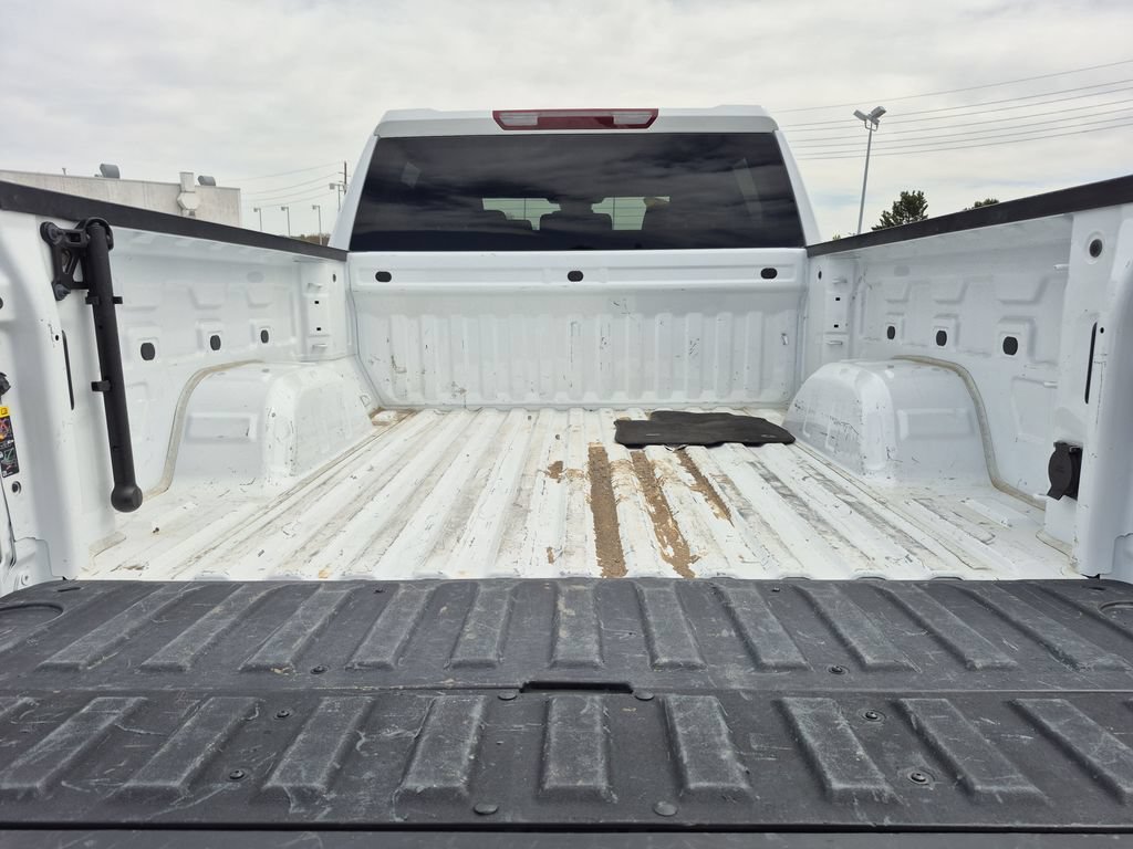 Used 2025 GMC Sierra 1500 SLT AWD/4WD image 15