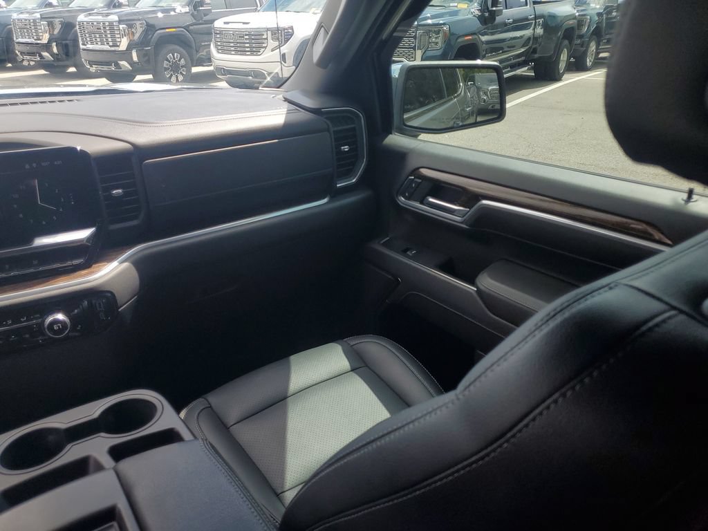Certified 2024 GMC Sierra 1500 SLE w/ Preferred Package RWD image 18