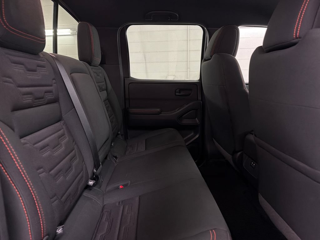 Used 2026 Nissan Frontier PRO-4X AWD/4WD image 31