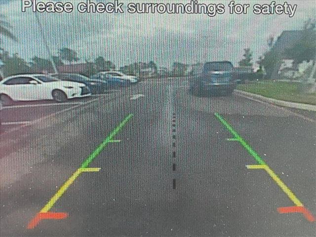 Used 2016 Lincoln Navigator Select RWD image 11