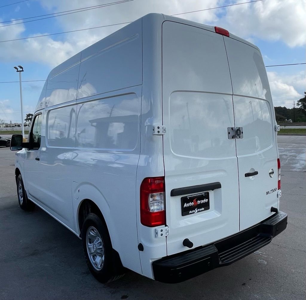 Used 2020 Nissan NV 2500 SV image 6