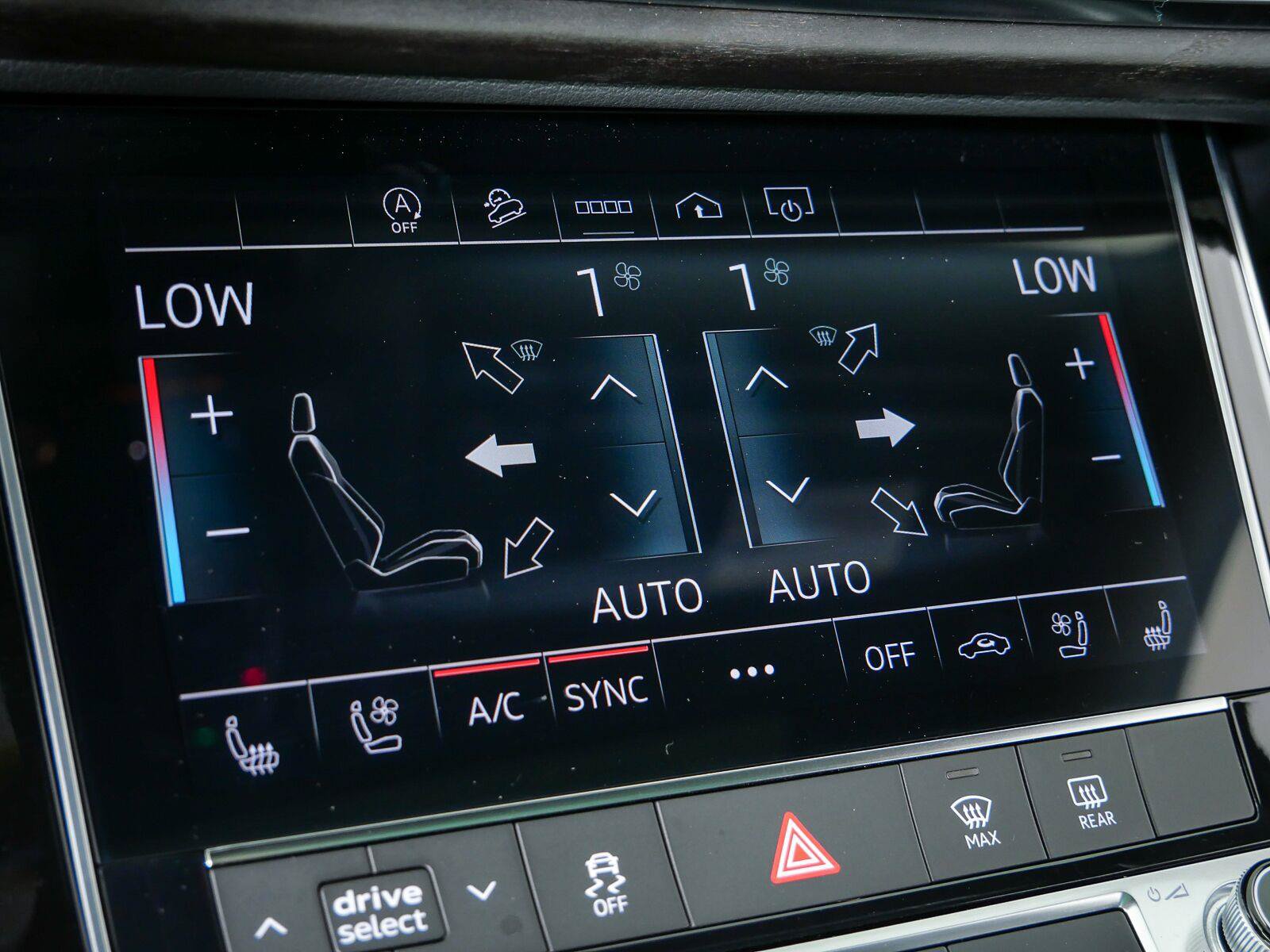 Used 2023 Audi Q7 2.0T Premium Plus w/ Premium Plus Package AWD/4WD image 19