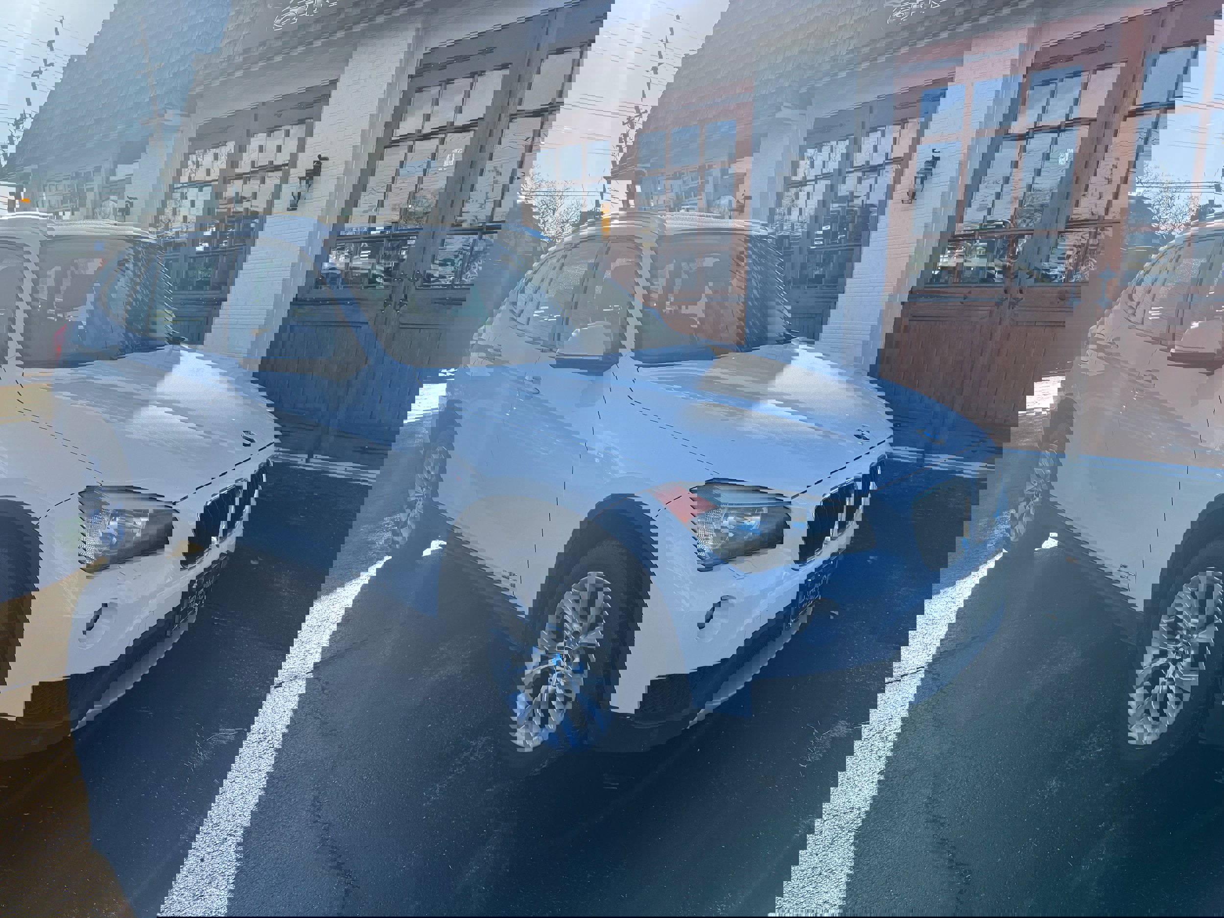 Used 2014 BMW X1 xDrive28i image 2