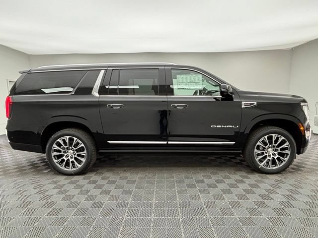 New 2026 GMC Yukon XL Denali w/ Denali Reserve Package AWD/4WD image 10