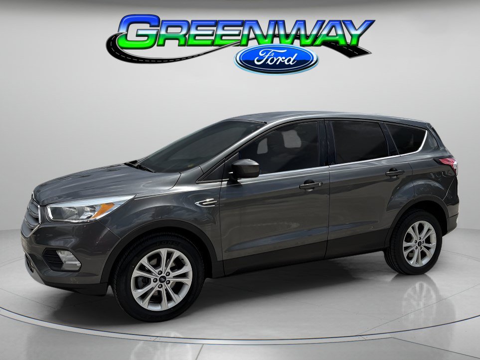 Used 2017 Ford Escape SE