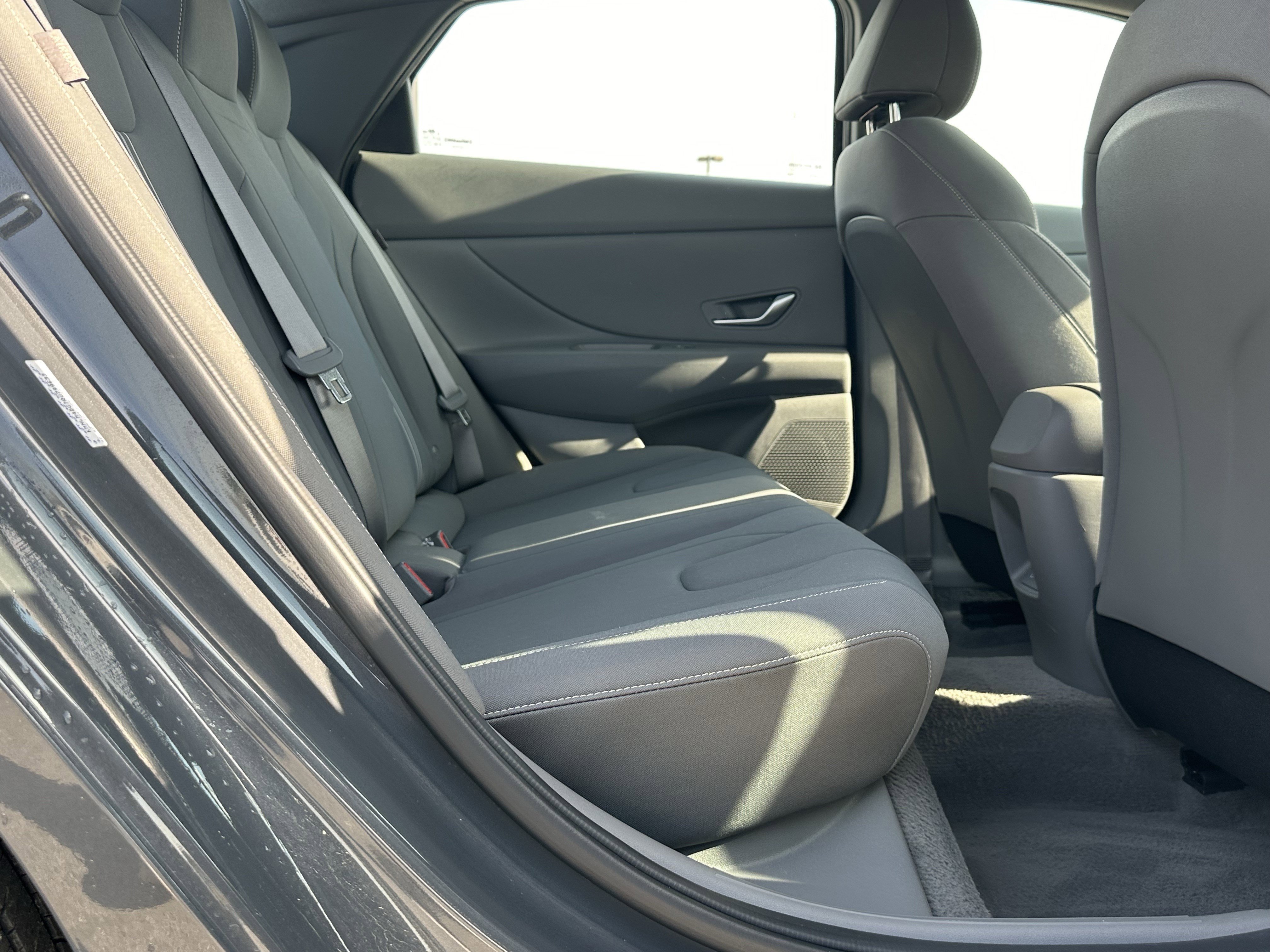 Used 2024 Hyundai Elantra SEL FWD image 17