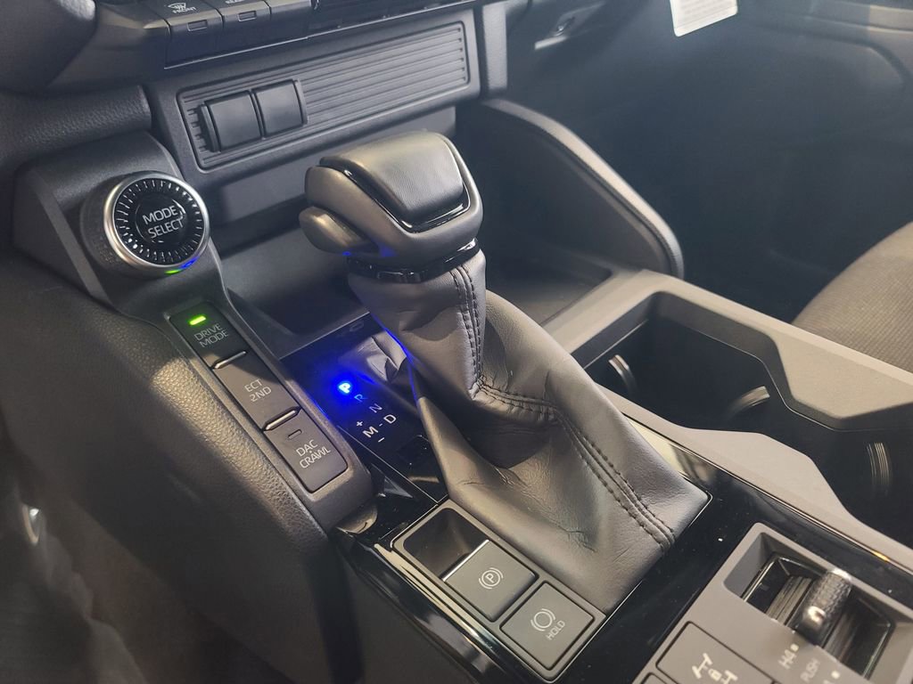 Used 2025 Toyota Land Cruiser image 37