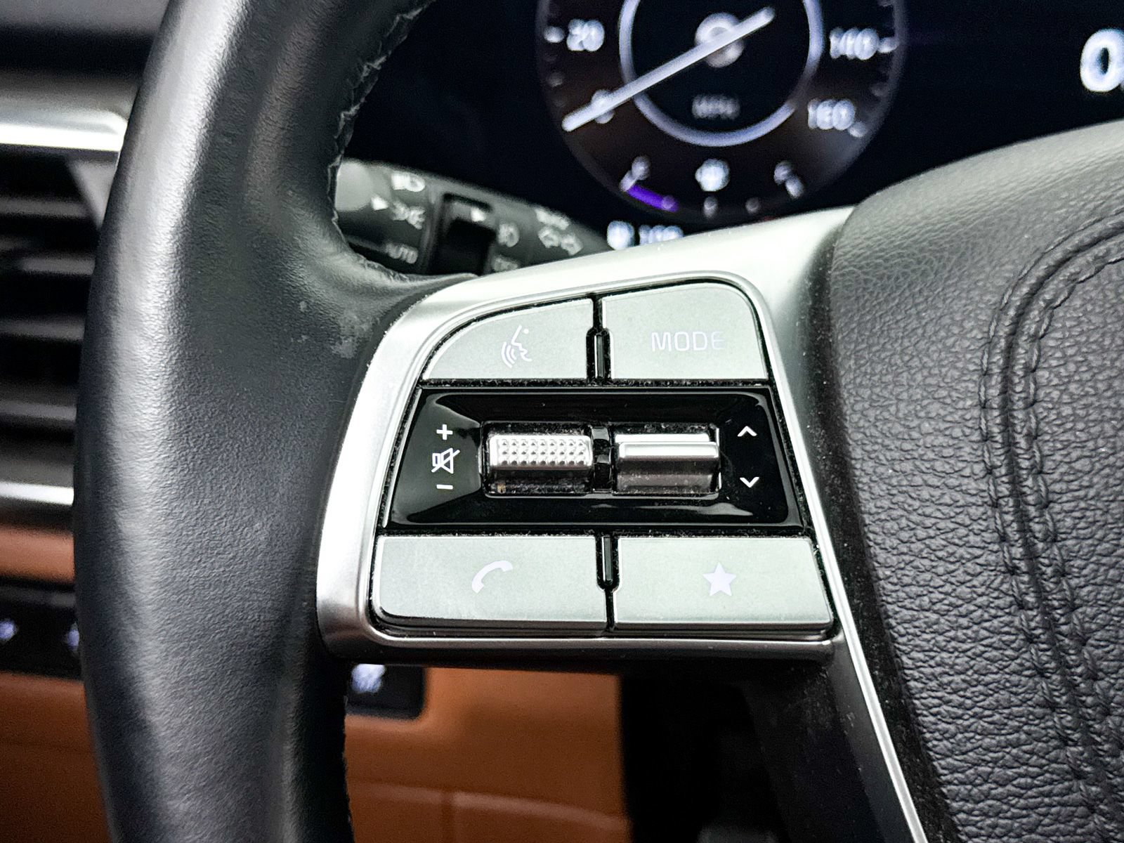 Certified 2024 Kia Telluride SX X-Line AWD/4WD image 38